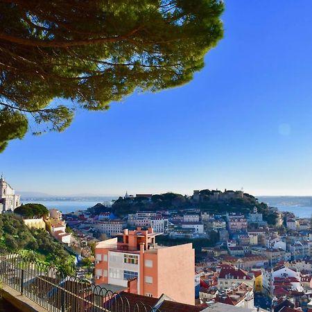 Aesthetic Riverview Apartment In Historical Lisboa Exterior foto